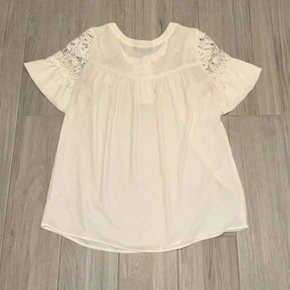 White Lace Detail Blouse - Picture 3 of 4